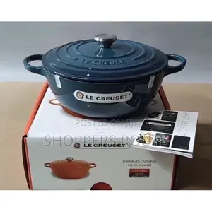 Le Creuset Signature Enamelled Cast Iron Dutch Oven Cm