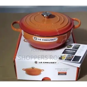 Le Creuset Signature Enamelled Cast Iron Dutch Oven Cm