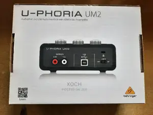 Behringer U-Phoria Um2