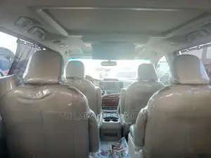 Toyota Sienna XLE 7 Passenger 2011 Gold