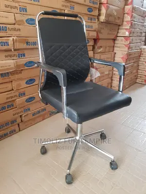 Adjustable Swivel Office Chair-Black