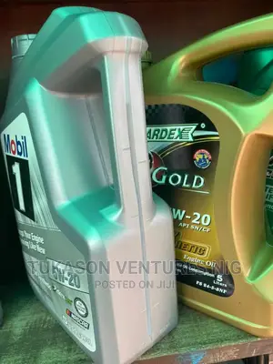 Engine Oil for Honda Cars Available