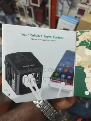 Green Lion Universal Travel Adapter