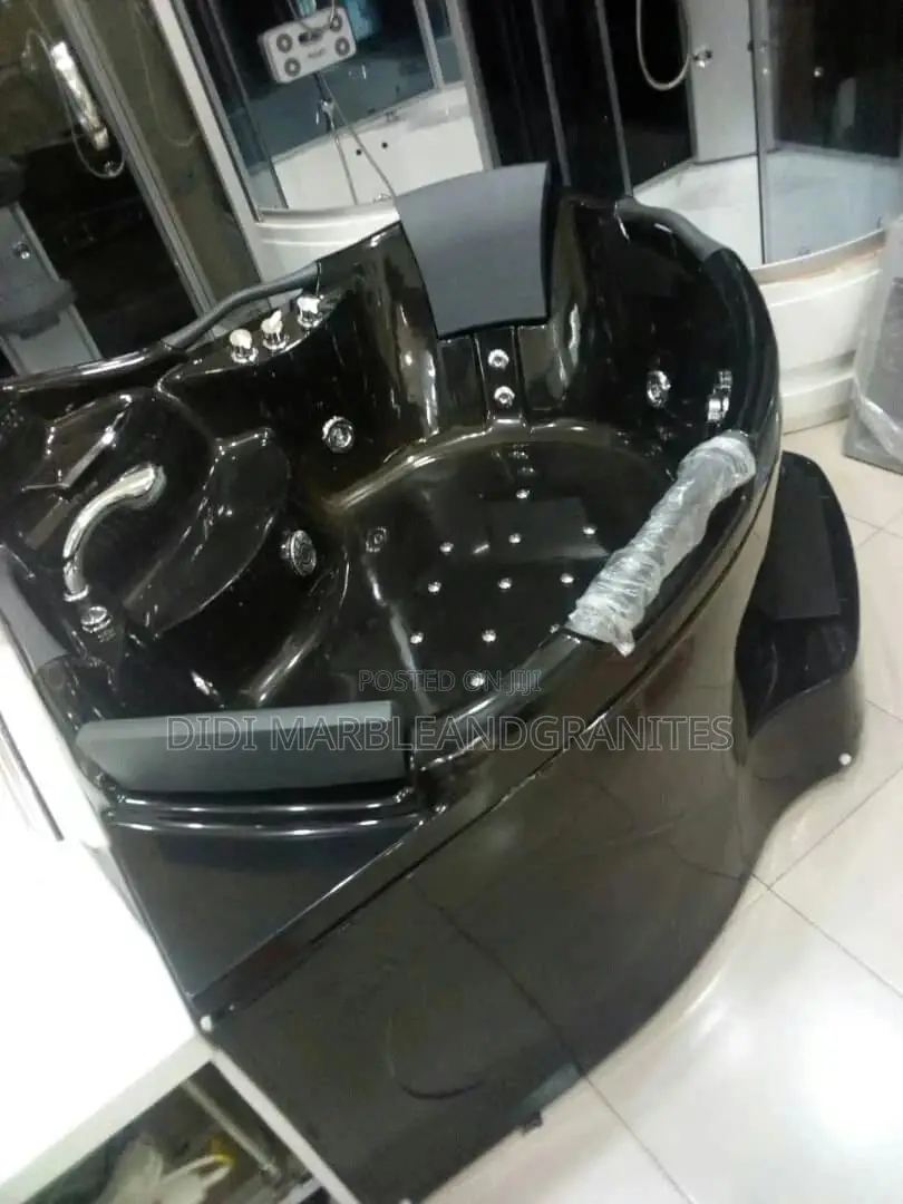 Jacuzzi Bathtub
