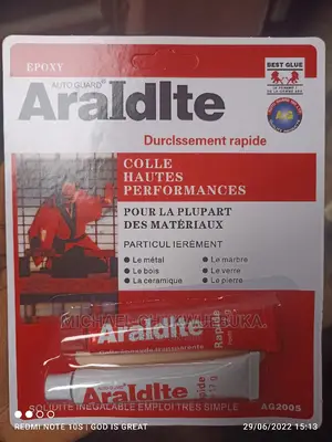 Small Araldite Glue