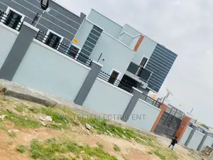 Building Contractor