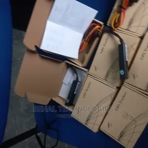 High Efficient GPS Tracker in Ojo With App, No Renewal Fee