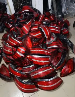 Mercedes-Benz Glk,ML350,C300,Cla,Glc,GL450,E350 Back Lights