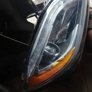 Mercedes-Benz ML350 2013 to 2015 Headlights LED