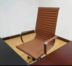 Executive Swivel Office Chair