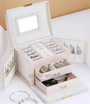 Exclusive Jewelry Storage Box (GOLD)