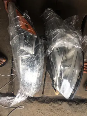Ford Escape Headlight / Headlamp 2013 2014 2015 2016