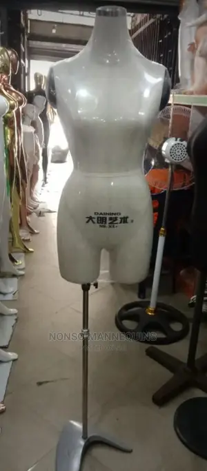DAINING Size 10 Fully Pinnable Dressform Stand
