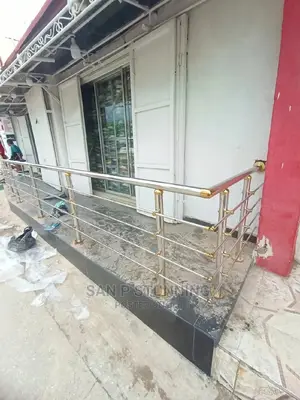 Stainless Handrail Balcony ( Gold Accessories)