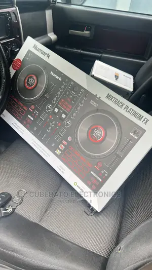 Numark Mixtrack Platinum Fx Turntable