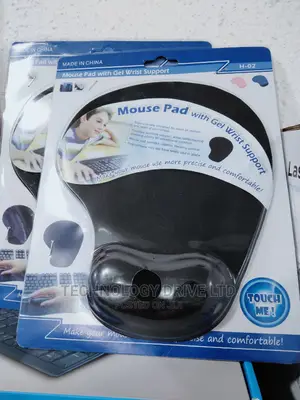 Mouse Pad With Wrist Support