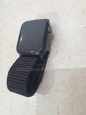 Extra Mint Yankee Used Apple Watch Series 6 44mm