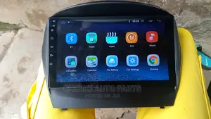 Hyundai Ix35 Tucson Android/Reverse Camera