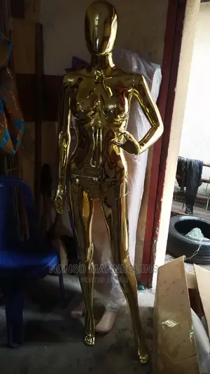 Shakara Hand Female Gold Chrome Mannequin Display