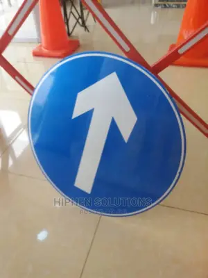 Effective Use One Way Ahead Safety Sign