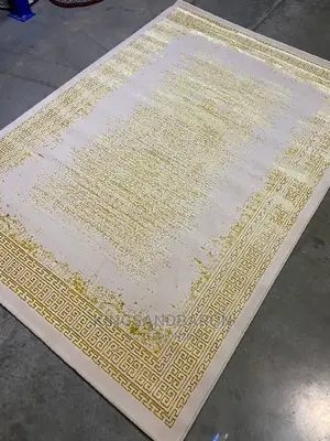 5x7fts Gold and Cream Center Rug(7x10,4x6)