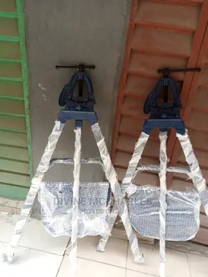 21⁄2" Record Plumping Standing Vice