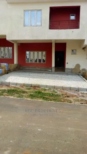 3bdrm Block of Flats in Paradise Estate, Life Camp for sale