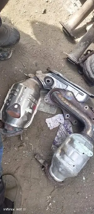 Engine Catalyst Toyota Highlander 2013